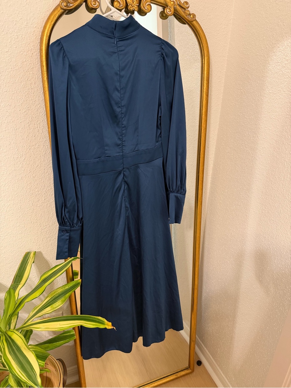 Navy Long-Sleeve Satin Maxi Dress - Picture 3 of 3